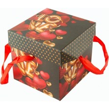 Pileli Store Love Yazılı Kare Hediyelik Kutu 10 cm