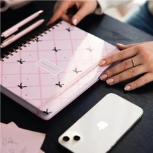 Esranın Dünyası 17X24 Spiralli Lastikli Not Defteri, Pembe ve Siyah Kombinasyon