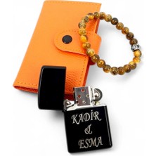 SürLaz Turuncu Vegan Deri Akordiyon Kartlık Isme Özel Benzinli Çakmak Şans Bilekliği 3 Lü Hediyelik Set