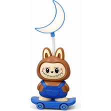 Aşkana Labubu LED Masa Lambası ve Kalem Açaçağı,2 Kademeli,usb Şarjlı,kaykay Tasarımlı Aydınlatma