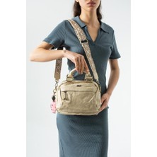Baginn Vegan Deri Günlük Kadın Postacı Çanta Çapraz Askılı Omuz Çantası Y.s. Deri 27*23 cm Charm Hediyeli