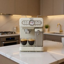 Karaca Vintage Craft Espresso Makinesi 1350W Süt Hazneli Espresso Latte ve Cappuccino Cream