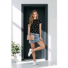 Modeva Global Kadın Siyah Beyaz Puantiyeli Slim Fit Tişört Şık ve Modern Günlük Bluz