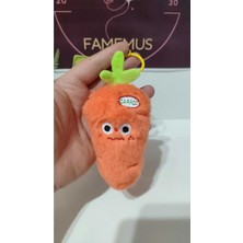 Famemus Accessory Lüsk Kaliteli Havuç Çıngıralıklı ve Sesli Anahtarlık 13 cm