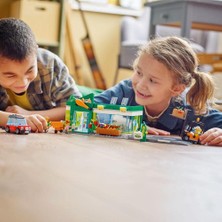 Lego® City Market 60347-6 Yaş ve Üzeri Çocuklar Için Zengin Özelliklerle Dolu Bir Dükkan Içeren Oyun