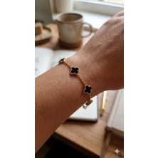 Karma Shop Çelik Yonca Motifli Siyah Bileklik