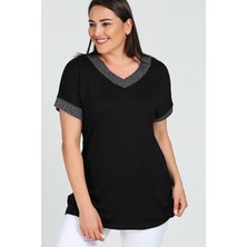 Curvy Trend Büyük Beden Yaka Simli Kısa Kol Bluz