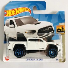 Hot Wheels Tekli Arabalar 1:64 Ölçekli '20 Toyota Tacoma Metal Gövde ile Gerçekçi Detaylar  HKG75