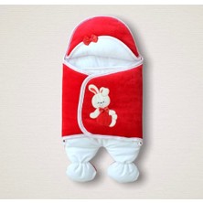 LTG Nova Yenidoğan Kadife Kumaş Ayıcık Nakışlı Şapkalı Kız Erkek Bebek Ayaklı Kundak Bebek Battaniyesi Kırmı
