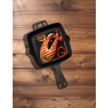 Lava Döküm Izgara Tavası 20 x 20 cm Siyah Renkli Metal Saplı Sağlam Yapı