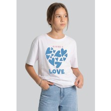 Kız Çocuk Beyaz "all We Need Is Love" Kalp Desenli Kısa Kollu Tişört