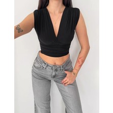 Vatkalı Kolsuz V Yaka Drapeli Crop Bluz Likralı Fit - Siyah