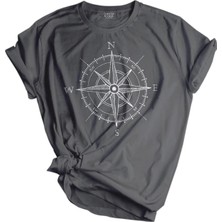 Genius Store  Unisex Baskılı Tişört Outdoor Normal Kalıp Tshirt  (Pusula Füme)