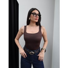 Esra Helvacı Kare Yaka Kalın Askılı Atlet