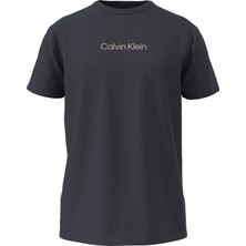 Calvin Klein Calvın Kleın Erkek Marka Logolu Pamuklu Bisiklet Yakalı Nem Emici Kumaşlı Şık Görünümlü Günlük Kullanıma Uygun Lacivert T-Shirt 000NM2748E Ccı