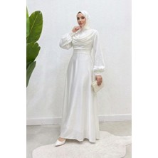 Tesettür Diyarı Degaje Yaka Kuyruklu Saten Abiye- Beyaz