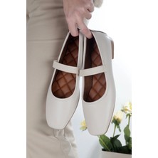 No 35 Moda Beyaz Kare Burunlu Balerin Kadın Babet