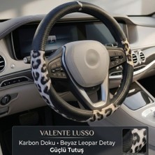 Valente Lusso Geçmeli Direksiyon Kılıfı Carbon-Irbis Serisi Karbon ve Kar Leoparı Desenli - Sportif & Lüks Tasarım (38-40CM)