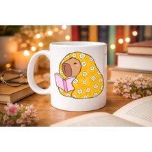 Fun And Market Buğz Kitap Okuyan Kapibara Desenli Porselen Kupa Model 102 – Sıcacık Tasarım , Kahve & Çay Kupası , Kitap Severlere Özel Hediyelik