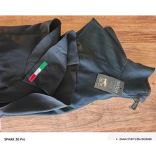 Six2 Sıx2: marka Adıorıgınal Carbon Sportwear: orijinal Karbon Spor GIYIM100% Made In ITALY: %100 Italya'da Üretilmiştir.wintertour Serisi: ürün: Yelektaglia Xxl: colore All Black: siyah