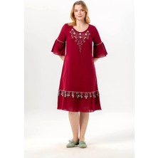 Eliş Şile Bezi Kısa Volanlı Kol Züleyha Nakışlı Yuvarlak Yaka Şile Bezi Yazlık Kısa Elbise Bordo Brd