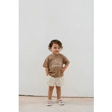 Blumi Kids Bebek Kurvasan Nakışlı Tişört ve Müslin Şort Takımı