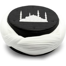Sarıkhane Cami Sarığı – Beyaz Kumaş – Siyah Takke – Çapraz Sarım – Cami Nakışlı – 7 Metre