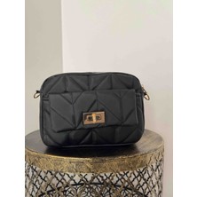 Şık ve Kullanışlı Kadın Çanta | Günlük & Özel Gün Kombinlerine Uygun