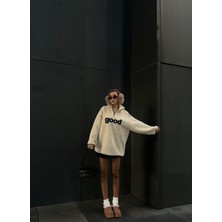 Minaaise Bej Pelüş Yarım Fermuarlı Oversize Nakışlı Sweatshirt 28354