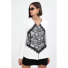 Diemmood Kadın Dantel Işlemeli Vatkalı Bel Oturtmalı Beyaz Blazer Ceket