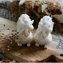 Decor Shops Sevimli Sincap Figürlü El Yapımı Dekoratif Soya Wax Mum - Ev Hediyesi ve Dekorasyon