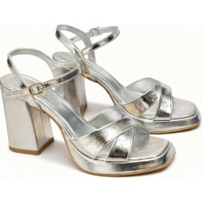Foreversoles Kadin Gumus Platform Kalin Topuklu Sandalet Metalik Strappy Abiye Ayakkabi