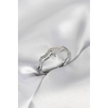 Luxdanet Minimal Yıldız Model Gümüş Renk Zirkon Taşlı Kadın Yüzük