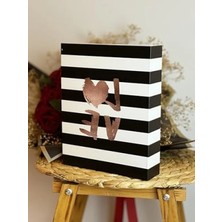 Esranın Dünyası Renkli Desenli Fotoğraf Albümü ile Anılarınızı Saklayın