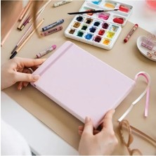 Esranın Dünyası 21X15 cm Sert Kapak Eskiz Defteri, 80 Yaprak