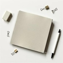 Esranın Dünyası Noktalı Not Defteri, 16.5X16.5 Cm, 96 Yaprak, Esnek Kapak