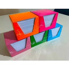 Esranın Dünyası 10 Paket Küp Not Kağıdı, 8x8 cm Boyutunda, 1 Hamur Kalite