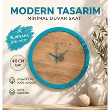 Ergeç Tasarım Minimal Duvar Saati 40 cm – Atlantik Çam Görünümlü, El Boyama Turkuaz Çerçeveli Modern Dekoratif Saat