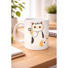Lims Store Veteriner Kedi Tasarımlı Porselen Kupa Model 177 – Stetoskoplu Sevimli Kedi Kahve Kupası – Veterinerlere ve Kedi Severlere Hediye