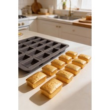 PremiumPort Mini Silikon Kek Kalıbı, 15 Gözlü, Yapışmaz, Dikdörtgen, 24,5X24,5 cm