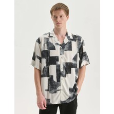 Lc Waikiki Yeni Sezon Regular Fit Kısa Kollu Desenli Erkek Gömlek