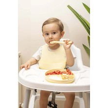 Die Grup  Sarı 3’lü Silikon Yemek Seti – Önlük + Diş Kaşıyıcılı Kaşık + Vakumlu Tabak