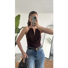 Asfa Moda Kadın Kahverengi Gold Boyun Gold Aksesuarlı Drapeli Sırt Dekolteki Şık Candy Bodysuit Bluz