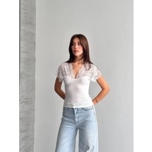 Shopping Shop Omuz ve Yaka Dantel Bluz Beyaz