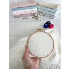 Mysoft Analı Kızlı - Beyaz - Etamin Boşluklu Işlemelik Havlu