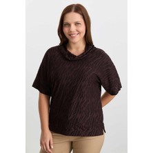 Selen Büyük Beden Degaje Yaka Zebra Desen Bluz  /  Kahve