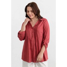 Selen Büyük Beden Önü Nervürlü Kolu Kıvırmalı Keten Bluz  /  Mercan