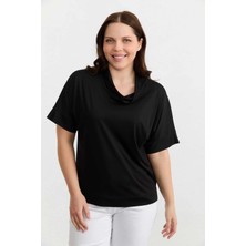 Selen Büyük Beden Ufak Degaje Yaka Bluz  /  Siyah