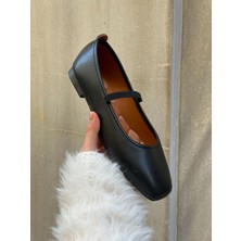 Erva'nın Butiği Siyah Cilt (Mary)Küt Burun Lastikli Kadın Babet