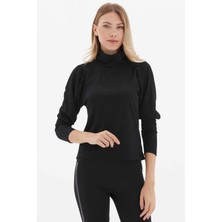 Selen Balıkçı Yaka Kolları Büzgülü Triko Bluz  /  Siyah